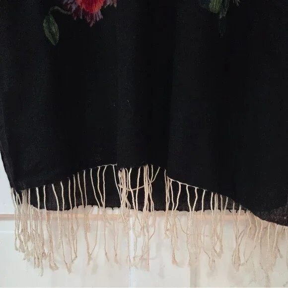 Floral Print Fringed Black Pashmina Wrap - Picture 5 of 13